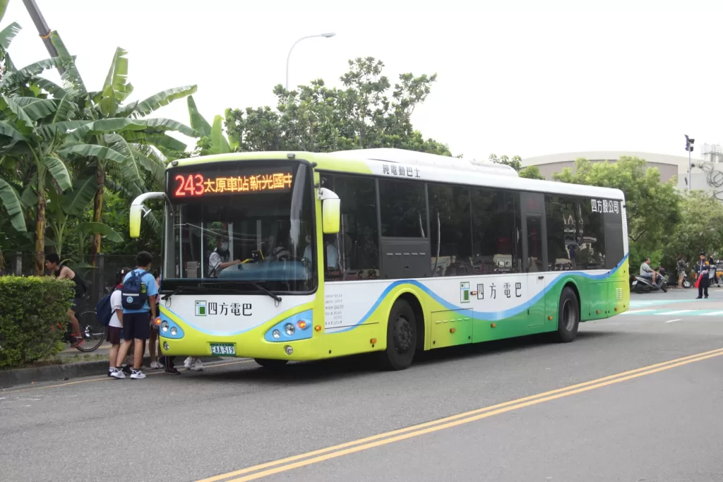 四方公司公車無預警停駛-中市府交通局嚴正譴責並開罰