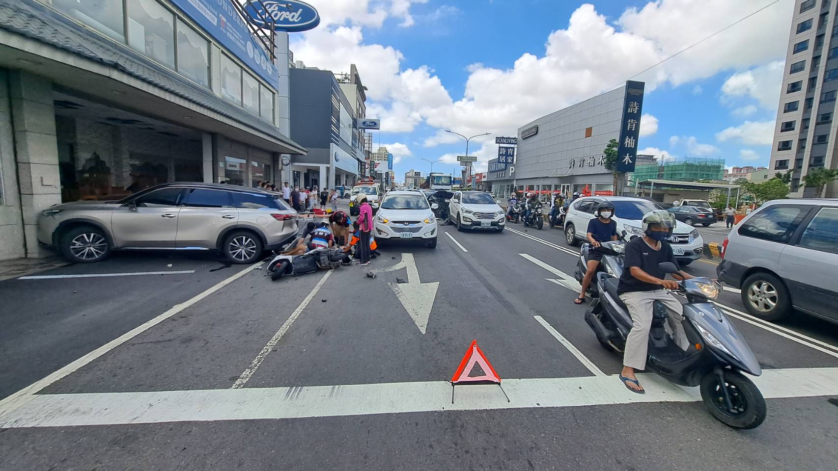 1 | 打架糾紛 中正北路, 台南市, 永康區, 車禍 記者爆料網