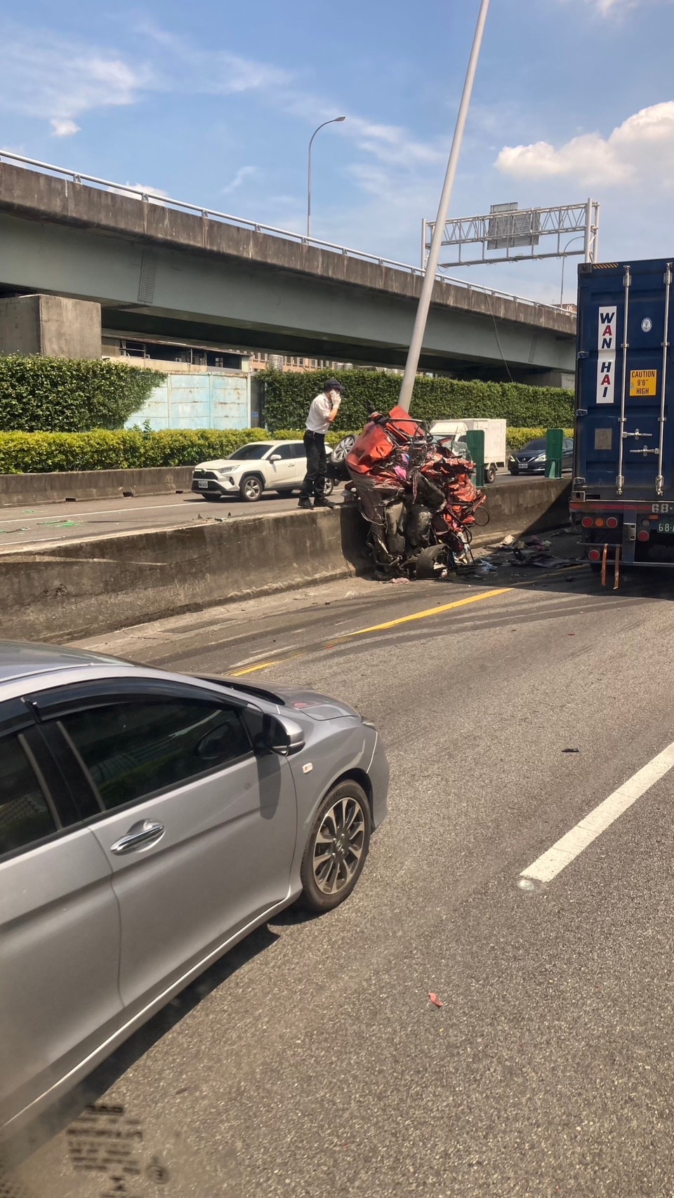 S 1655477 | 砂石車幢死騎士,台南,安平區,中華西路,安平路口,第四分局 內湖路段, 國道車禍 記者爆料網