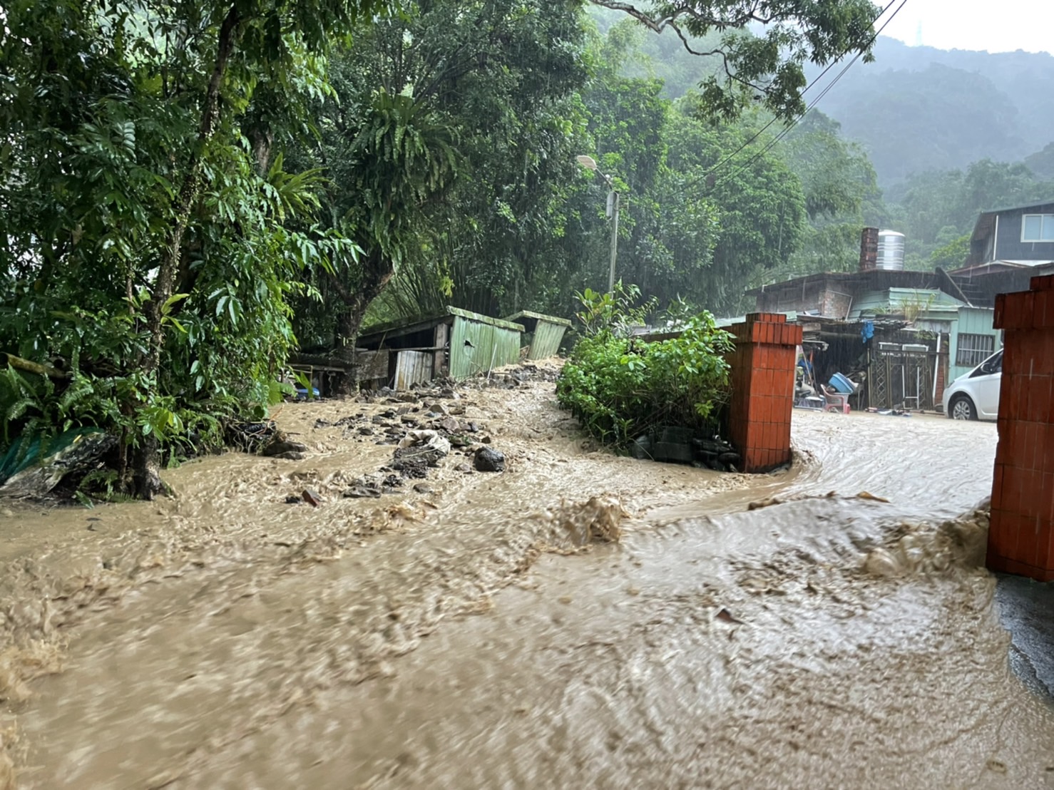 S 39305340 | 陸戰隊中尉死亡 大雷雨, 新北 記者爆料網